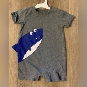 Okie Dokie Boy's Size 12 Months Short Sleeve Gray Romper With Blue Shark